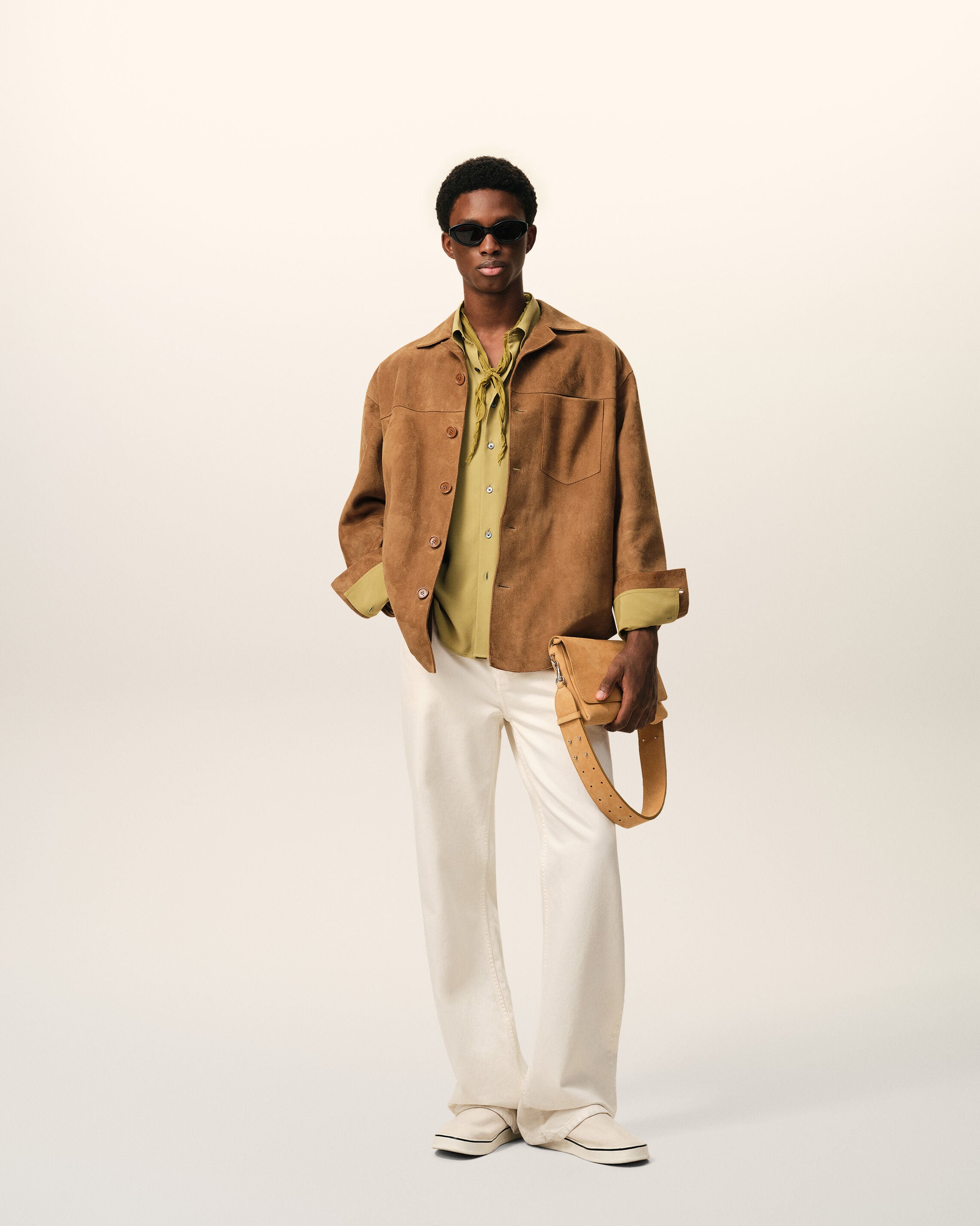 Jaqueta Overshirt de Couro de Cabra Marrom com Botões | Ami Paris